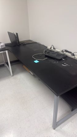 Multiple lab tables of all sizes
