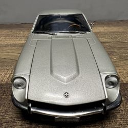 Kyosho 1970 Datsun Fairlady Z 240Z Diecast 1/18