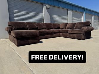 FREE DELIVERY || Ashley’s Furniture 3Pc Sectional Sofa