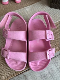 Kids Osh Kosh sandals