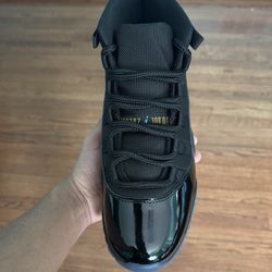 Air Jordan 11 Retro Size 9.5