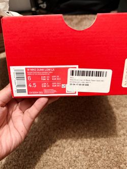 Nike dunks (Women’s)