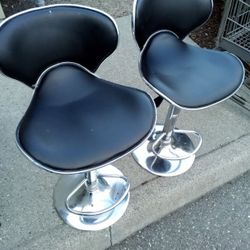 2 50s Style Retro Salon Chairs Professional Grade
