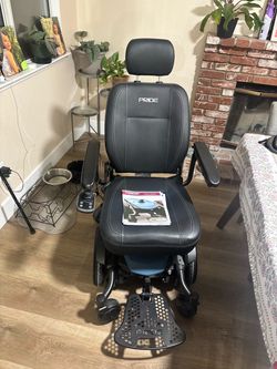 Heavy Duty Power Assist Chair – Clean & Working