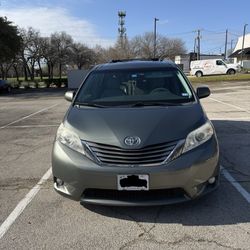 2014 Toyota Sienna