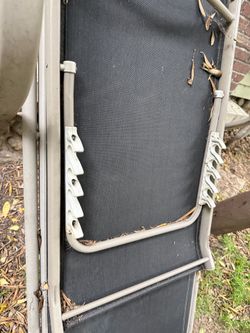 Outdoor chaise lounge chair