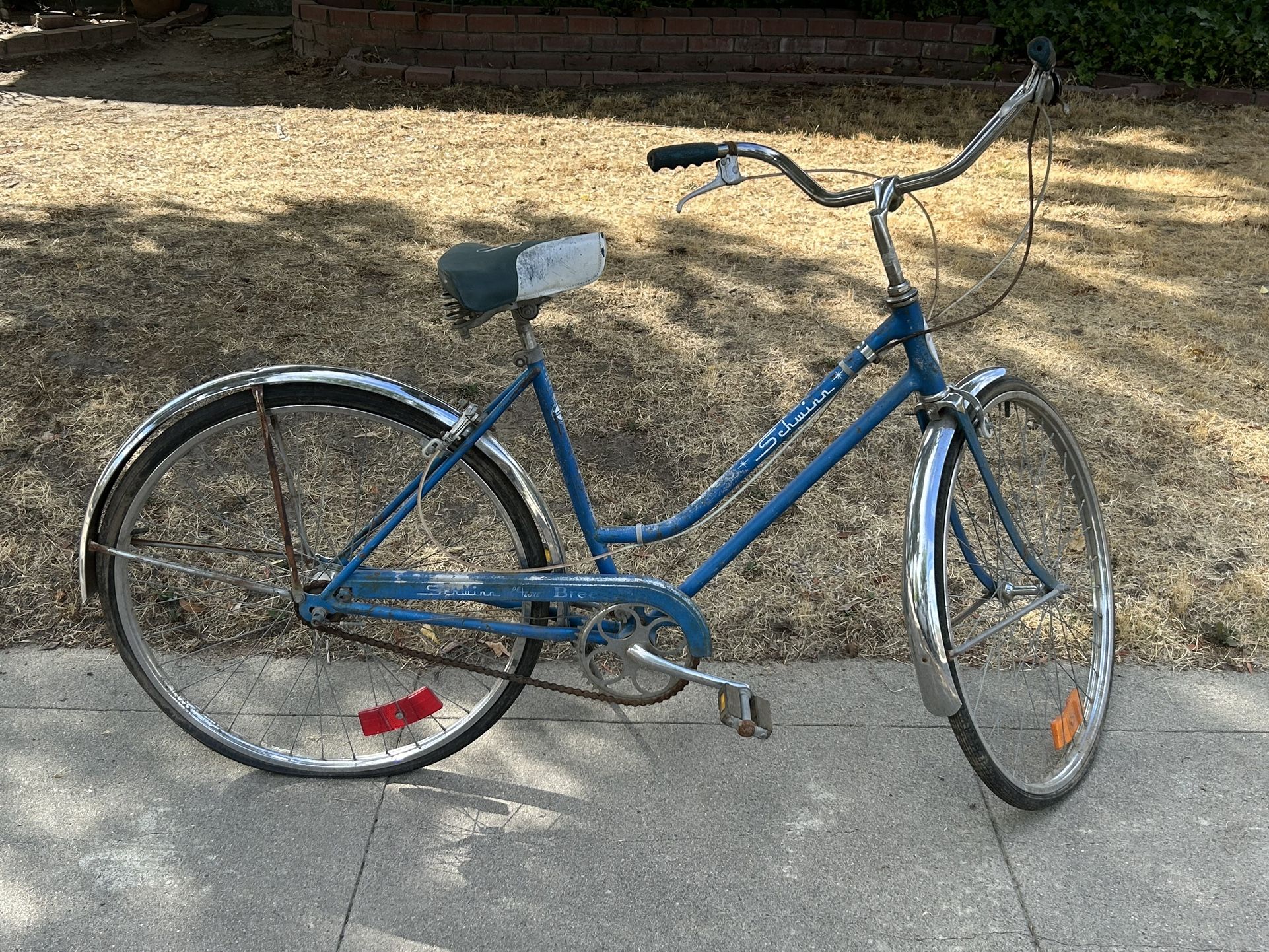 1970s SCHWINN 3speed De Luxe Cruiser