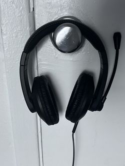 Gaming headphones