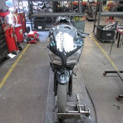PARTED OUT - 2015 15-19 Honda CBR300 300 CBR - Motorcycle parts - 100458