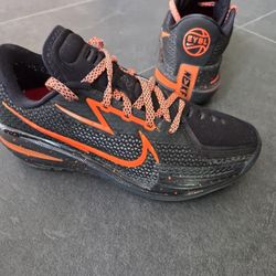 Nike Gt Cut 1 EYBL Black Hyper Crimson 