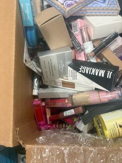 Makeup lot