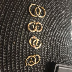 14k gold hoops / aracadas
