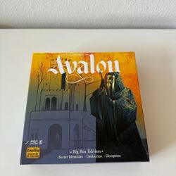 Board game: Avalon Deluxe Edition 