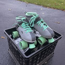 Women’s Roller Skates