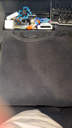 Black crewneck