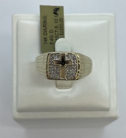 14K Gold Diamond Ring. New 
