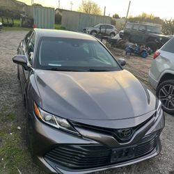 Año 2018 Millas 142 Título Salvage $$9100