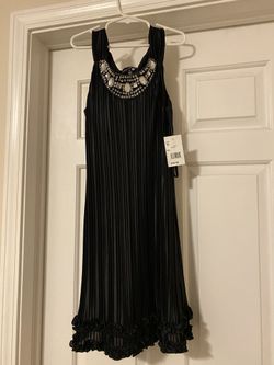 NEW Girls Dress (Size 10)
