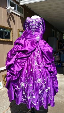 Fefteen dress (Quienceanera dress)