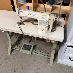 Industrial Sewing Machine