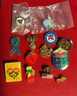 Bundle of Miscellaneous Lapel Pins Cancer HOSA Golf Republican WWJD Flag