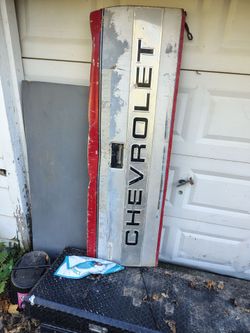 Chevrolet tailgate
