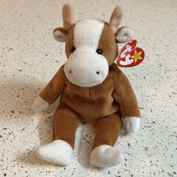 Vintage 1995 Ty Beanie Babies Bessie the Cow