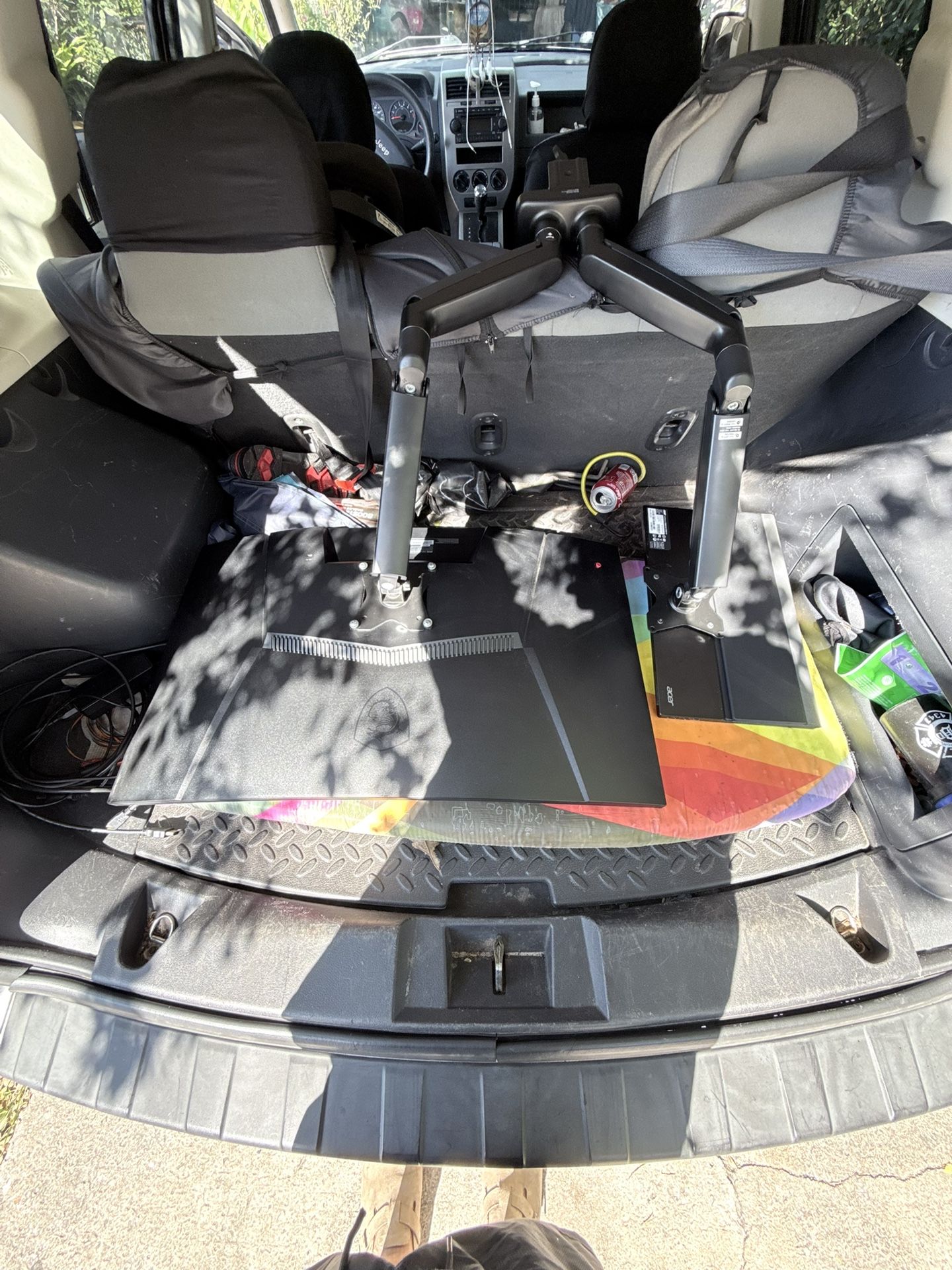 Msi 31.5” Inch165hz Curved And 16”acer Plays 1080p With Dual Arm Stand