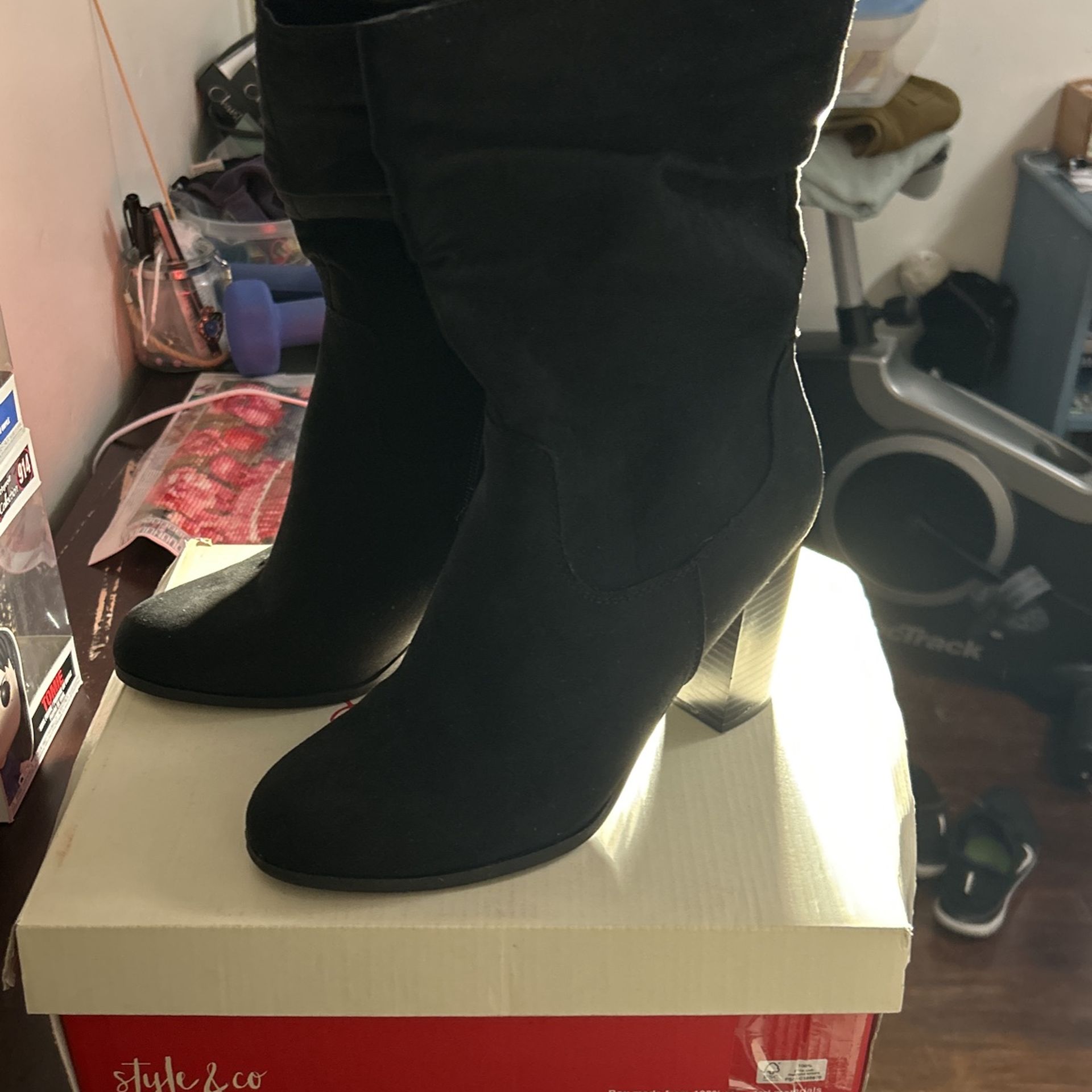 Black Boots