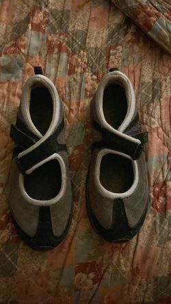 Women’s Shoes