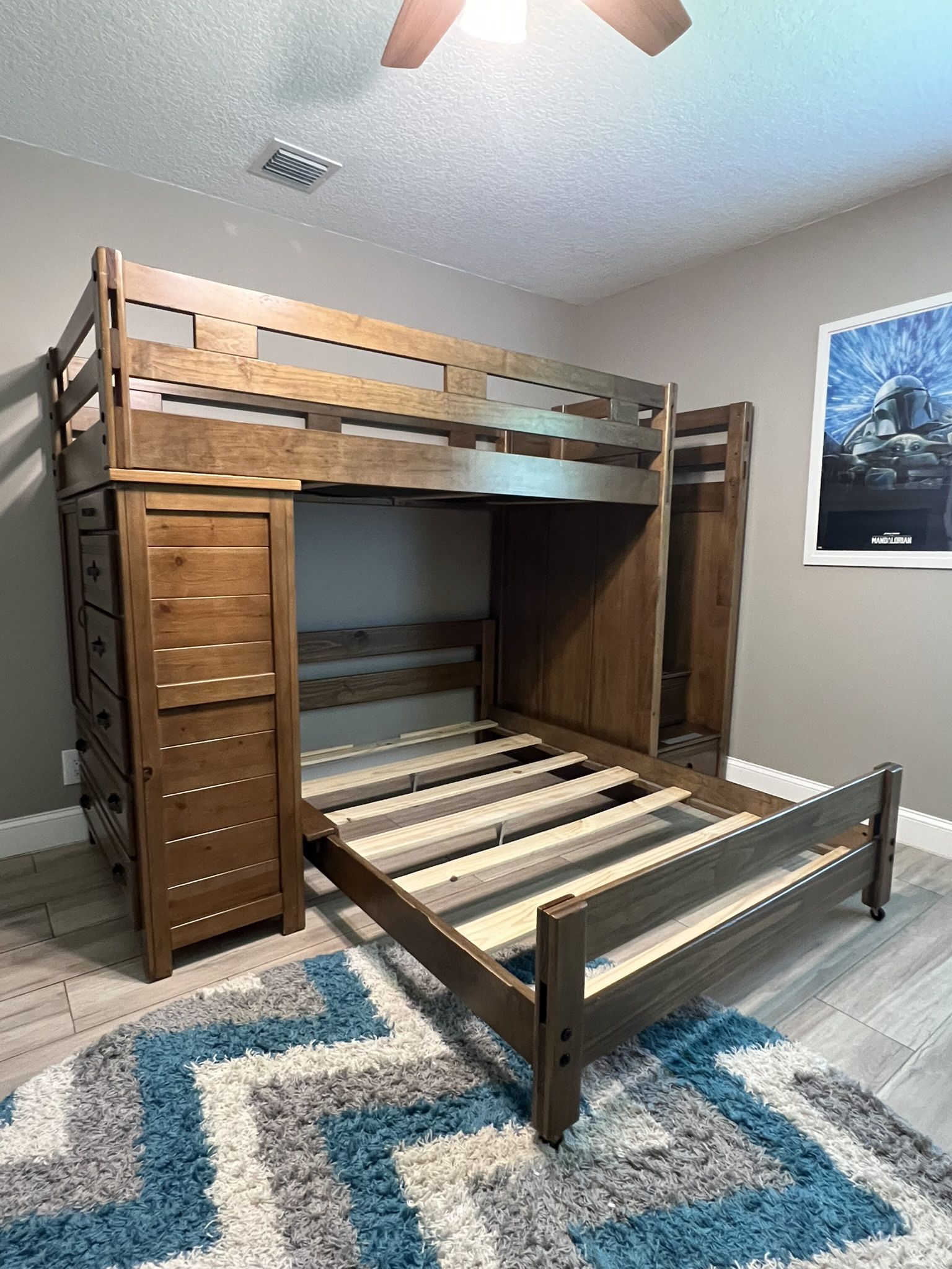 Bunk Bed With Storage (Rooms To Go)
