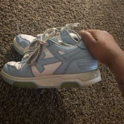 I Get This From Endless I Can Barely Fit Them I Think It’s a Size 9