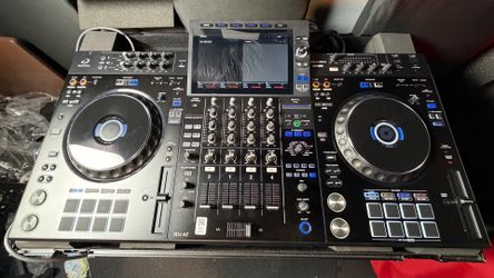 Alphatheta XDJ - AZ 4 - Channel Digital System w/ ODYSSEY CASE