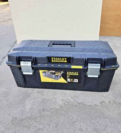 STANLY FATMAX 28in Water resistant Mobile Tool Box