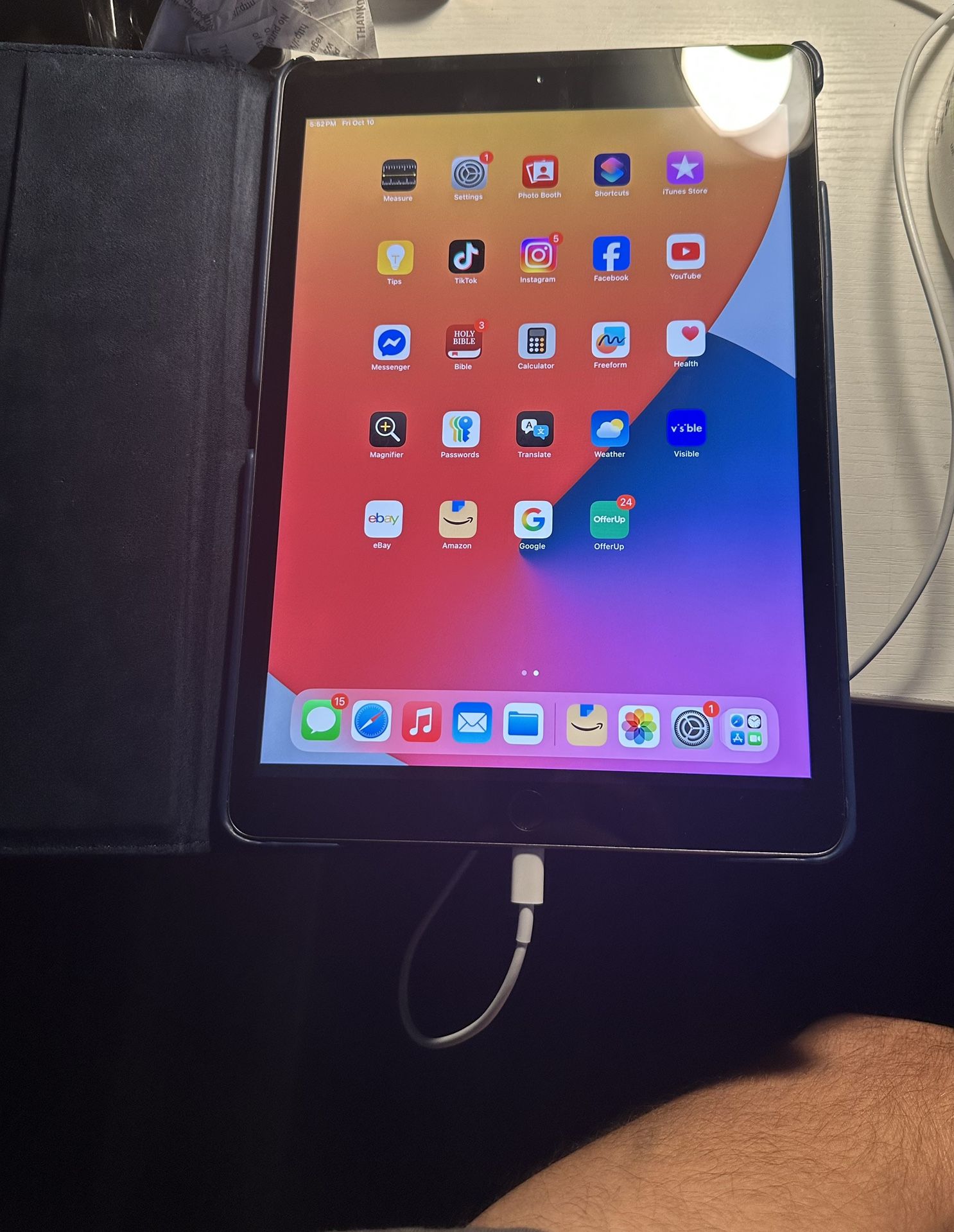 iPad Cellular + WiFi