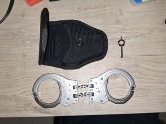 ASP Sentry Hinge Cuffs