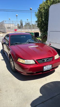 1999 Ford Mustang