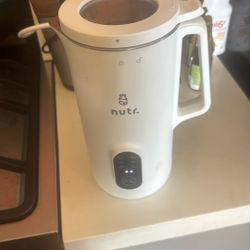 Nutr - Nut milk machine