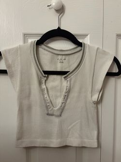 Urban Outfitters White Ribbed V-Notch Crop Top
