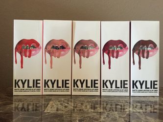lipkit by kylie jenner [candy k,koko k,mary jo k, koko k posie k)