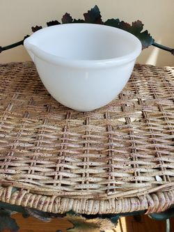 Vintage glassbake #6 6 1/2 " made for Sunbeam milk glass bowl