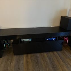 tv stand / entertainment center 
