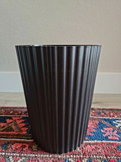 Small trash can- 4 count