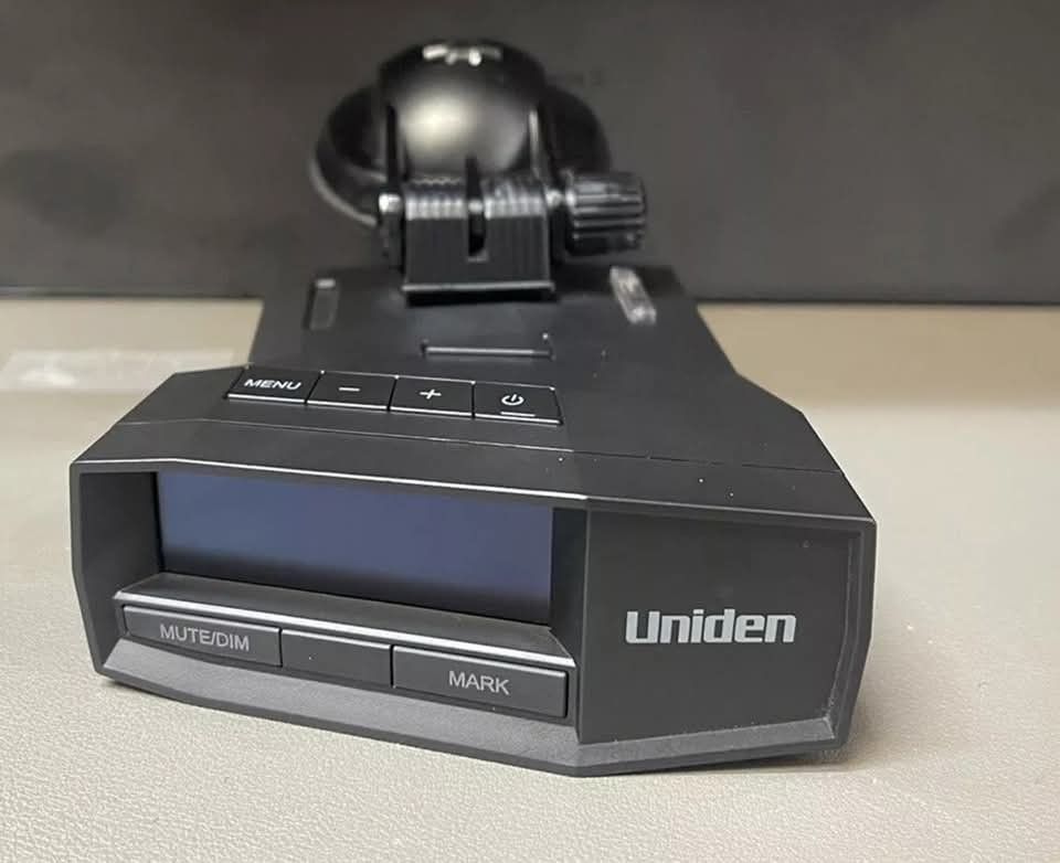 Uniden R8 Radar Detector