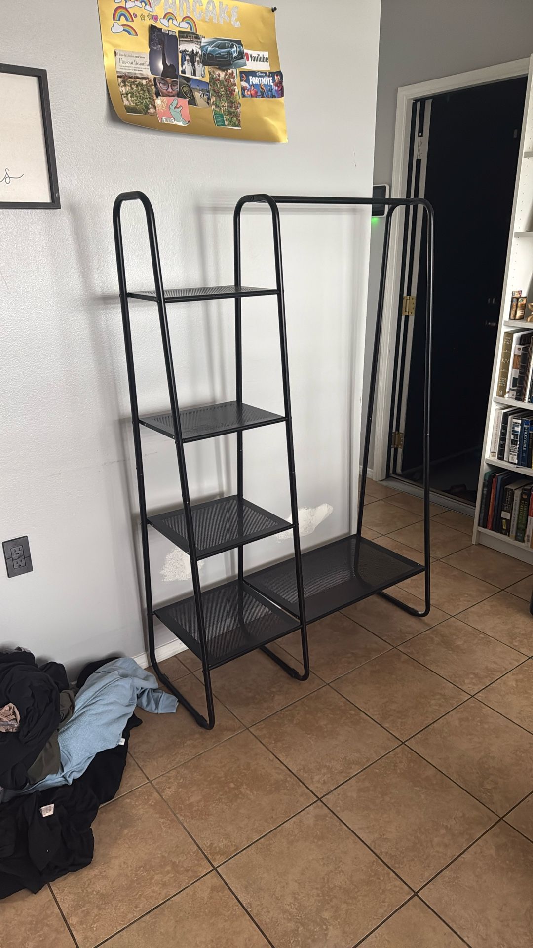 Closet With Shelves