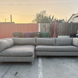 CB2 Decker Sectional Couch 🚚