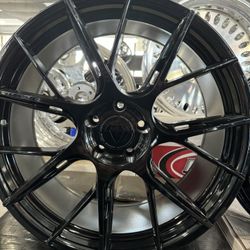 Blaque Diamond Wheel F-18 Gloss Black