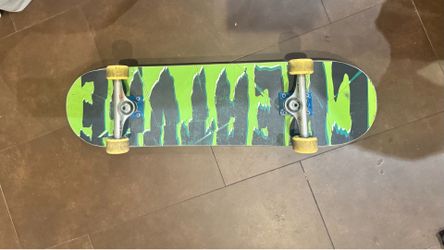 Skateboard