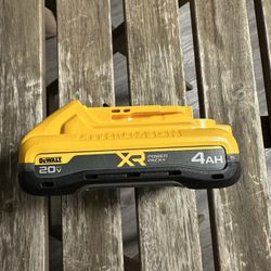 Dewalt Powerpack Battery 4ah Brand New