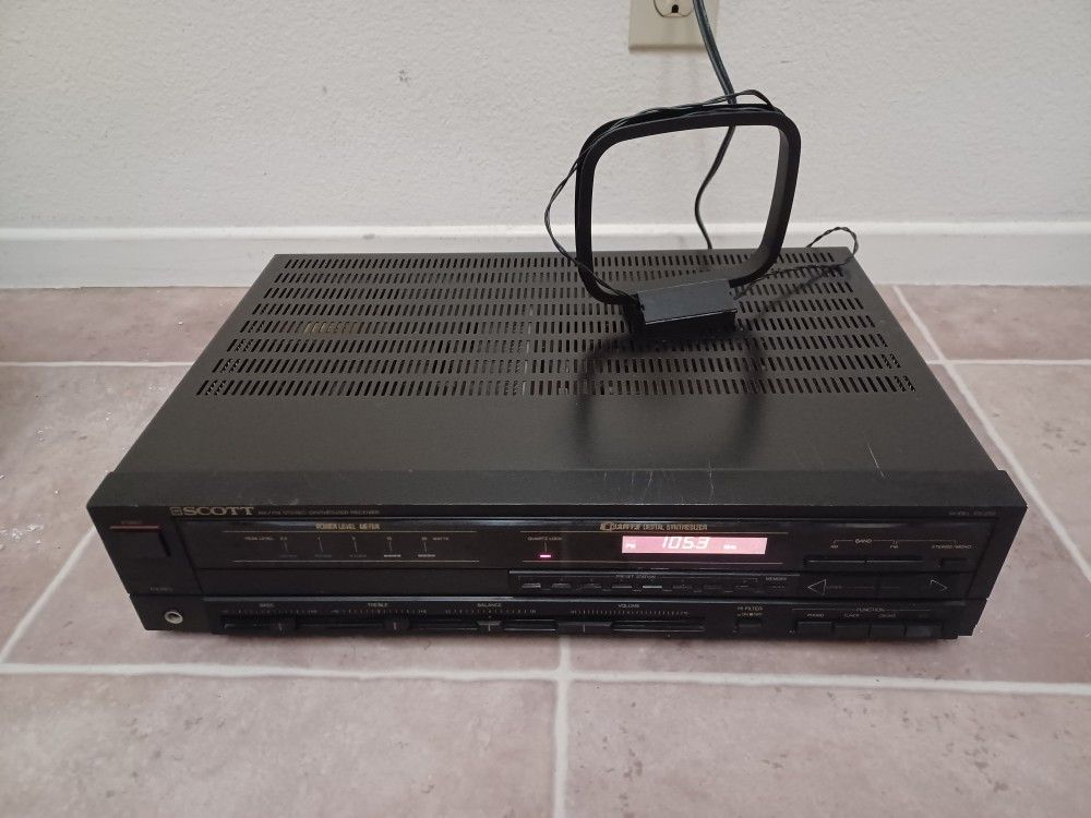 SCOTT AM/FM Stereo Receiver RS250